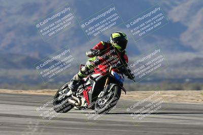 media/Jan-15-2026-Racers Edge (Thu) [[dfebeb70ab]]/3-B Group/Session 1 Turn 8/